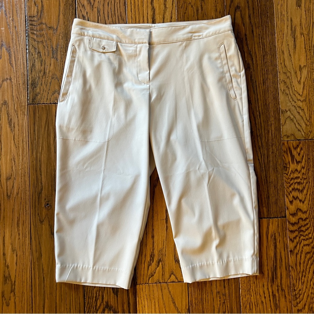 Izod Golf Cream Capris